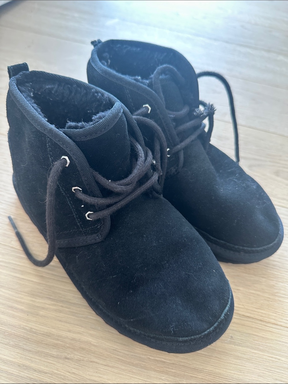 Uggs Black Neumel Boot. Kids size 4